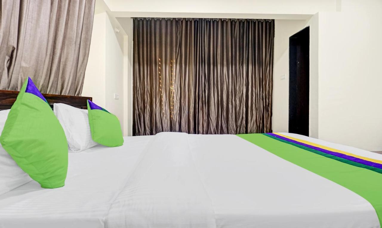Hotel Treebo Tulip Pune Esterno foto