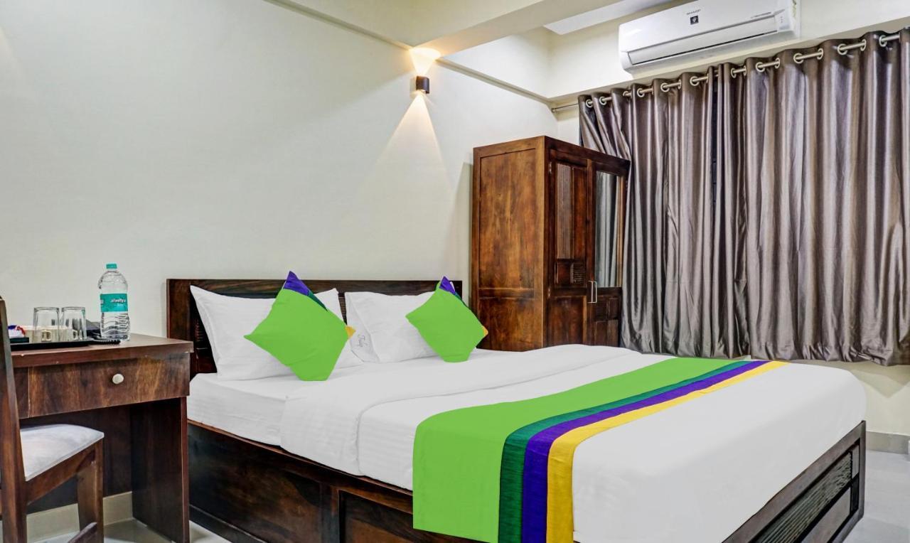 Hotel Treebo Tulip Pune Esterno foto